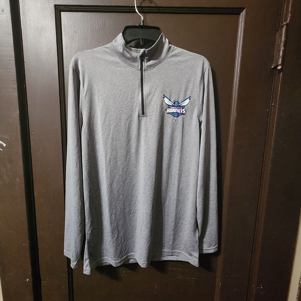 NBA Altra Game Charlotte Hornets Long Sleeve sports top Small Gray
